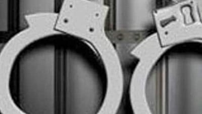 Three employees of a financial services company have been arrested for allegedly misappropriating 29 kilogrammes of gold Three employees of a financial services company have been arrested for allegedly misappropriating 29 kilogrammes of gold