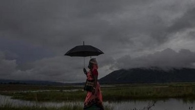 India received 9% more rainfall than average in July as the monsoon covered the entire country ahead of schedule, giving heavy rain in central and southern states, weather department data showed. India received 9% more rainfall than average in July as the monsoon covered the entire country ahead of schedule, giving heavy rain in central and southern states, weather department data showed.