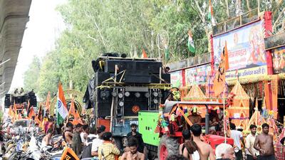 Huge drums, speakers and with DJ sets were seen in the Kanwar Yatra at Nandgram on Delhi-Meerut Road, in Ghaziabad, on Wednesday. (Sakib Ali/HT Photo) Huge drums, speakers and with DJ sets were seen in the Kanwar Yatra at Nandgram on Delhi-Meerut Road, in Ghaziabad, on Wednesday. (Sakib Ali/HT Photo)