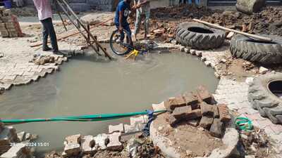 Sub-divisional magistrate (SDM) Gurmandar Singh said Nayagaon MC officials should have covered the pits and such negligence cannot be tolerated as public safety should be the top priority during development works. (HT Photo)