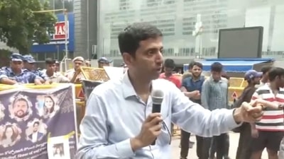 Additional commissioner of the Municipal Corporation of Delhi Tariq Thomas in Old Rajinder Nagar on Wednesday. (ANI) Additional commissioner of the Municipal Corporation of Delhi Tariq Thomas in Old Rajinder Nagar on Wednesday. (ANI)