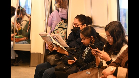 A reading list to make those journeys seem shorter. (Sanchit Khanna/Hindustan Times)