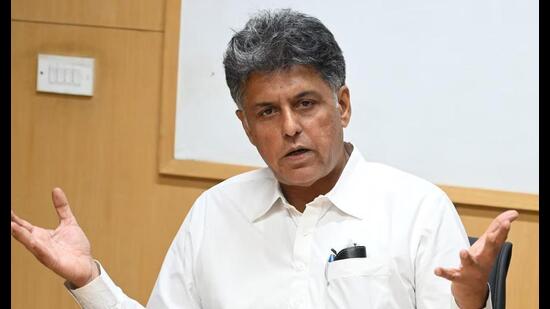 After MHA stated that need-based changes in dwelling units of the Chandigarh Housing Board (CHB) on the pattern of Delhi will not be allowed, Chandigarh MP Manish Tewari in a social-media post called the action as, “a classically obtuse answer drafted by some bureaucrat who does not understand the sensitivity of the issue involved.” (HT Photo)