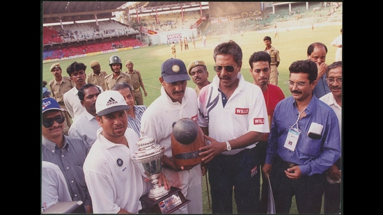 Anshuman Gaekwad passed away at 71 after a battle with cancer. (PRAKASH SINGH/HT ARCHIVE)