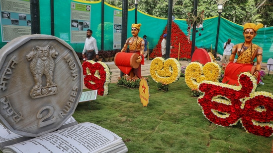 The flower show, hosted at the glass house in Lalbagh Botanical Garden, Bengaluru.(PTI)