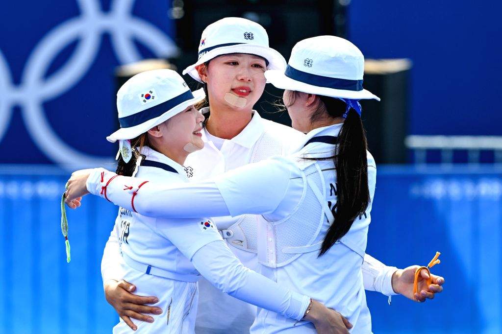 Jeon Hun-young, Lim Si-hyeon and Nam Su-hyeon from South Korea Jeon Hun-young, Lim Si-hyeon and Nam Su-hyeon from South Korea