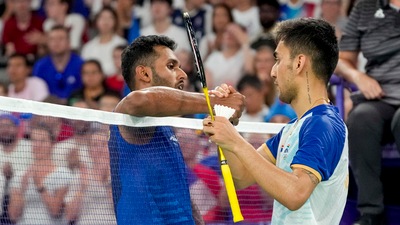 Lakshya Sen eased past HS Prannoy, who looked visibly spent, in an all-Indian men's singles round of 16. Lakshya beat his senior compatriot 21-12, 21-6 (PTI) Lakshya Sen eased past HS Prannoy, who looked visibly spent, in an all-Indian men's singles round of 16. Lakshya beat his senior compatriot 21-12, 21-6 (PTI)