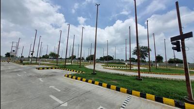 The driving track readied at the private centre in Dadri. All tests for issuing driver’s licences in Guatam Budh Nagar will be held at this track. (Ht Photo) The driving track readied at the private centre in Dadri. All tests for issuing driver’s licences in Guatam Budh Nagar will be held at this track. (Ht Photo)