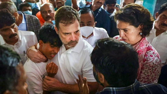 Leader of Opposition in the Lok Sabha Rahul Gandhi with AICC General Secretary Priyanka Gandhi Vadra at a relief camp in Wayanad on August 1.(PTI)