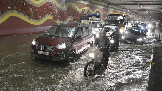 Waterlogged Pragati Maidan Tunnel late on Wednesday. (HT PHOTO)