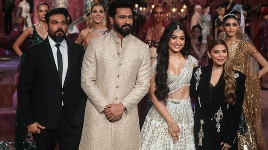 Falguni Shane Peacock closed Hyundai India Couture Week with Vicky Kaushal and Rashmika Mandanna as showstoppers.