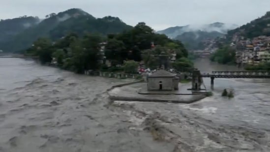 A view shows the overflowing river Beas following heavy rains in Kullu district in the northern state of Himachal Pradesh, India. (ANI)