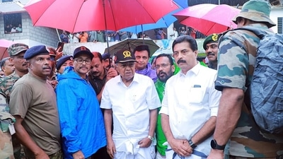 Kerala chief minister Pinarayi Vijayan visits the landslide-affected Chooralmala in Wayanad on Thursday to assess the ongoing rescue operations. (Pinarayi Vijayan/X) Kerala chief minister Pinarayi Vijayan visits the landslide-affected Chooralmala in Wayanad on Thursday to assess the ongoing rescue operations. (Pinarayi Vijayan/X)
