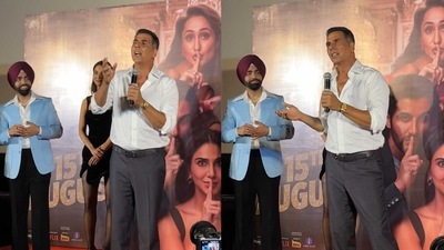 Akshay Kumar at the trailer launch of Khel Khel Mein Akshay Kumar at the trailer launch of Khel Khel Mein
