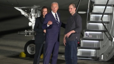 President Joe Biden and Vice President Kamala Harris greet reporter Evan Gershkovich at Andrews Air Force Base, Md., following his release as part of a 24-person prisoner swap between Russia and the United States, Thursday, Aug. 1, 2024. (AP Photo/Manuel Balce Ceneta) (AP) President Joe Biden and Vice President Kamala Harris greet reporter Evan Gershkovich at Andrews Air Force Base, Md., following his release as part of a 24-person prisoner swap between Russia and the United States, Thursday, Aug. 1, 2024. (AP Photo/Manuel Balce Ceneta) (AP)