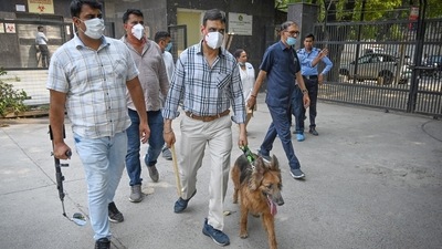 The school principal said that police and bomb squad are present in the school and they are checking the premises. (Representational image)