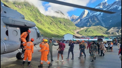 Chinook and Mi-17V5 have been stationed at Gaucher to rescue the stranded people. (Sourced) Chinook and Mi-17V5 have been stationed at Gaucher to rescue the stranded people. (Sourced)