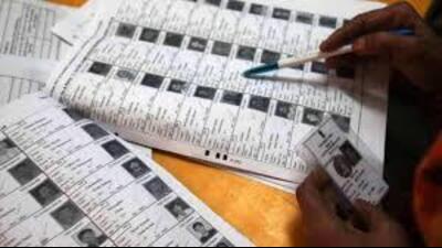 Haryana chief electoral officer said the resolution of claims and objections will be completed through the district election officer by August 26 and the final voters’ list will be published on August 27. (HT File)