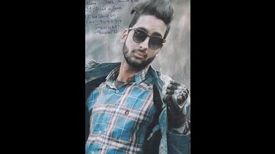 Hizbul Mujahideen terrorist Yasir Bhat (HT Photo) Hizbul Mujahideen terrorist Yasir Bhat (HT Photo)