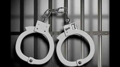Punjab Vigilance Bureau (VB) has arrested police inspector Vijay Kumar, who was earlier posted as in-charge CIA, Samana in Patiala district for accepting a bribe of ₹6 lakh in conniving with co-accused ASI Raghvir Singh. (HT File) Punjab Vigilance Bureau (VB) has arrested police inspector Vijay Kumar, who was earlier posted as in-charge CIA, Samana in Patiala district for accepting a bribe of ₹6 lakh in conniving with co-accused ASI Raghvir Singh. (HT File)