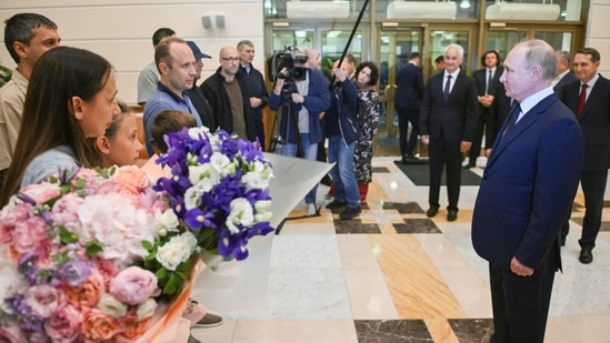 Russian President Vladimir Putin meets Russian citizens released after the Russian-US prisoner swap in Turkiye at Vnukovo International Airport in Moscow, Russia, 01 August 2024. (PTI)