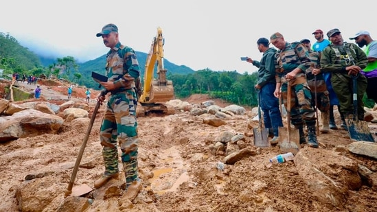 Four days of rescue operations have proven difficult with incessant rains making it difficult for choppers to drop supplies, swept away roads and bridges isolating places and victims of the flood, and difficult terrain. (PTI Photo) (PTI)