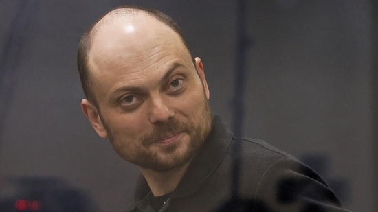 Vladimir Kara-Murza stands behind a glass wall of an enclosure for defendants during a court hearing to consider an appeal against his prison sentence, in Moscow, Russia July 31, 2023.(REUTERS)