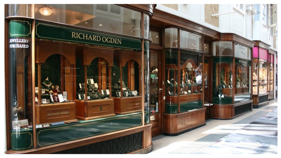 Window shop at Burlington Arcade.(Pixabay)