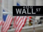 US stock market plunges and bond yields fall due to recession fears (Reuters) US stock market plunges and bond yields fall due to recession fears (Reuters)