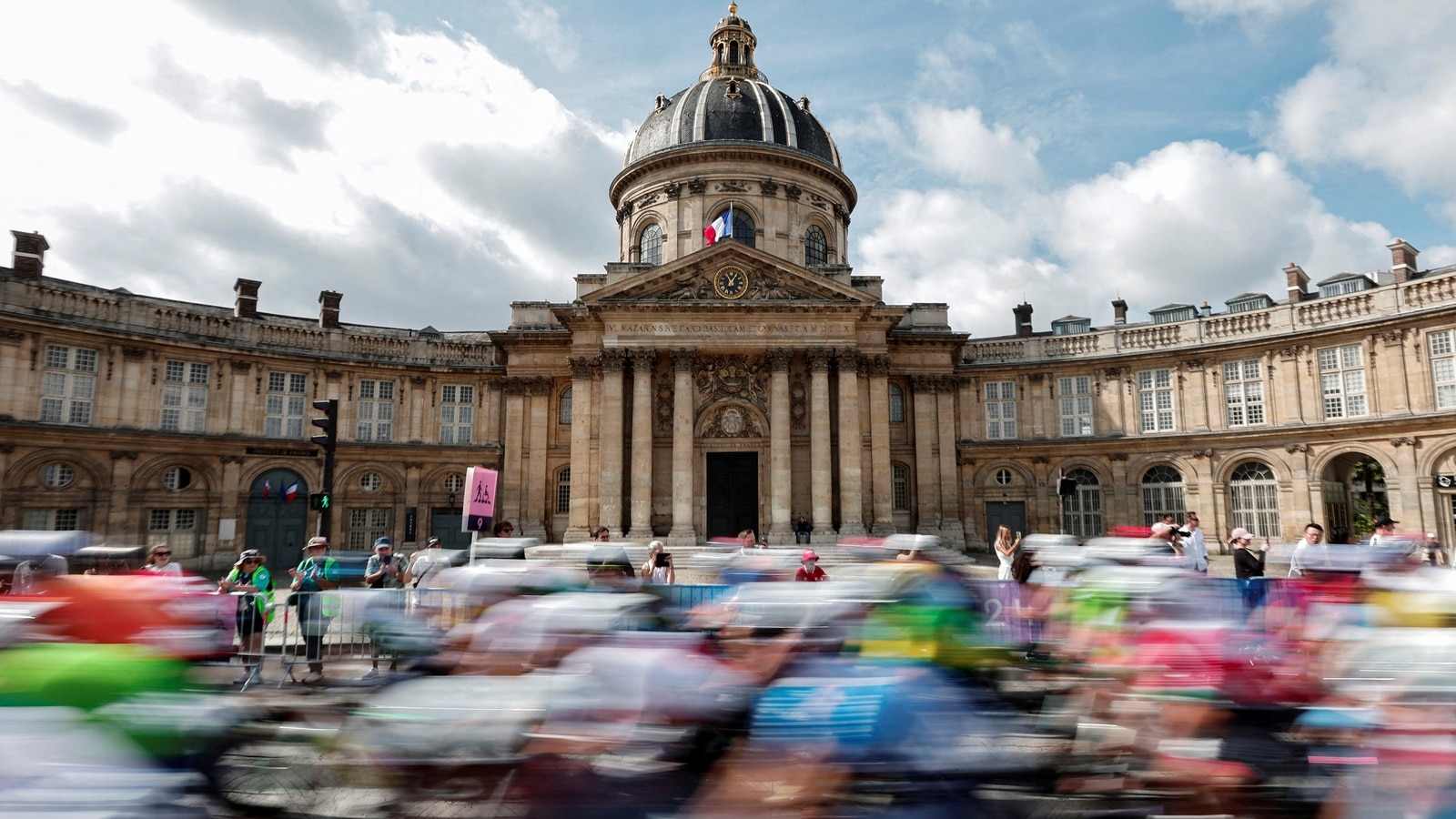 Tour de Paris: Olympics cycling routes pass iconic landmarks