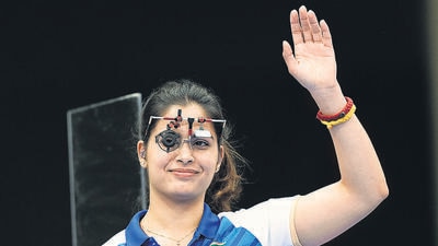 Chateauroux: India’s Manu Bhaker during the 25m Pistol Women’s Final event at the 2024 Summer Olympics, in Chateauroux, France, Saturday, Aug. 3, 2024. (PTI Photo/Ravi Choudhary) (PTI08_03_2024_000061A) (PTI) Chateauroux: India’s Manu Bhaker during the 25m Pistol Women’s Final event at the 2024 Summer Olympics, in Chateauroux, France, Saturday, Aug. 3, 2024. (PTI Photo/Ravi Choudhary) (PTI08_03_2024_000061A) (PTI)