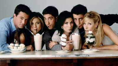 Matthew Perry, Jennifer Aniston, David Schwimmer, Courteney Cox, Matt LeBlanc and Lisa Kudrow in a still from Friends. Matthew Perry, Jennifer Aniston, David Schwimmer, Courteney Cox, Matt LeBlanc and Lisa Kudrow in a still from Friends.
