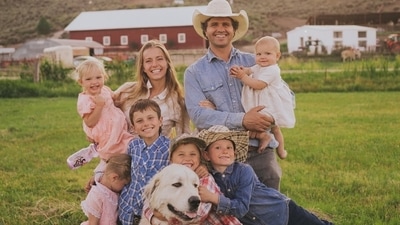 Hannah Neeleman with her family in Utah. (Instagram/@ballerinafarm) Hannah Neeleman with her family in Utah. (Instagram/@ballerinafarm)