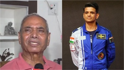 Shambhu Dayal Shukla, the father of Indian Air Force Wing Commander Shubhanshu Shukla Shambhu Dayal Shukla, the father of Indian Air Force Wing Commander Shubhanshu Shukla