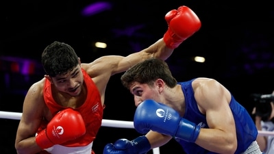 Nishant Dev lost a thrlling quarterfinal in men's 71kg boxing. Nishant was up against Mexican second seed Marco Verde and while he had won the first round, the latter came back strong in the second and third and swayed the judges in his favour. Nishant was looking to become the fourth Indian after Vijender Singh, Mary Kom and Lovlina Borgohain to win an Olympic medal in boxing. &nbsp; (REUTERS)