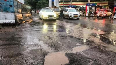 Over the past few days, citizens have been critical of the PMC administration for pothole-riddled roads. (MAHENDRA KOLHE/HT PHOTO) Over the past few days, citizens have been critical of the PMC administration for pothole-riddled roads. (MAHENDRA KOLHE/HT PHOTO)