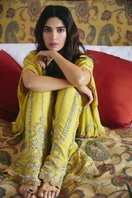 Outfit: Amaare
Bhumi dazzles in mandala cape tunic set with glass bead and sequin embroidery from Amaare. Outfit: Amaare
Bhumi dazzles in mandala cape tunic set with glass bead and sequin embroidery from Amaare.