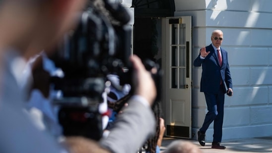 US President Joe Biden walks to Marine One on the South Lawn of the White House in Washington, DC, on August 2, 2024, as he travels to Wilmington, Delaware, to spend the weekend. (Photo by ROBERTO SCHMIDT / AFP)(AFP)