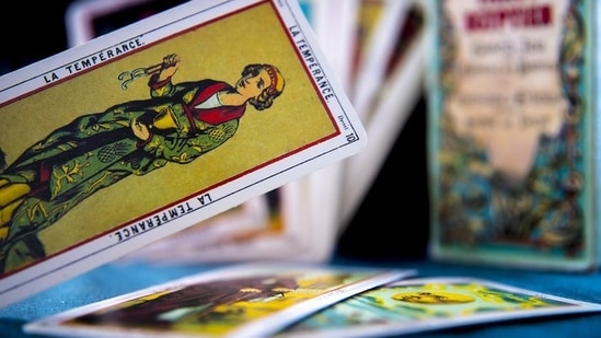 Read on to find out your Tarot reading for the coming week.(Unsplash)