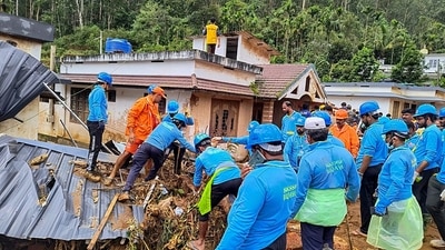 Wayanad: An NDRF team conducts a search and rescue operation for the fifth consecutive day. (ANI) Wayanad: An NDRF team conducts a search and rescue operation for the fifth consecutive day. (ANI)