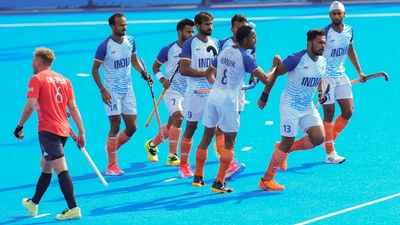 Down by a man, it was India who took the lead through Harmanpreet Singh in the 22nd minute from a penalty corner. (PTI) Down by a man, it was India who took the lead through Harmanpreet Singh in the 22nd minute from a penalty corner. (PTI)