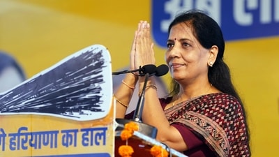 Sunita Kejriwal, wife of Delhi CM and AAP Convenor Arvind Kejriwal. (X/AAP) Sunita Kejriwal, wife of Delhi CM and AAP Convenor Arvind Kejriwal. (X/AAP)