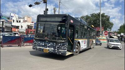 The GMCBL bus on its new route connecting Dwarka Expressway to Millennium City Centre Metro station via the Upper Dwarka Expressway near Gurugram Sector 4/7 chowk on Sunday. (Parveen Kumar/HT Photo) The GMCBL bus on its new route connecting Dwarka Expressway to Millennium City Centre Metro station via the Upper Dwarka Expressway near Gurugram Sector 4/7 chowk on Sunday. (Parveen Kumar/HT Photo)