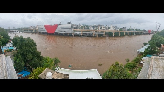 In response to the severe flooding that occurred in Pune city in 2019, the state government established an expert study committee to investigate urban flood scenarios in the Bhima sub-basin. (HT PHOTO)