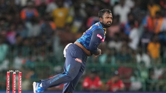 Charith Asalanka picked three quick wickets towards the end to secure a brilliant 32-run win for Sri Lanka against India.(PTI)