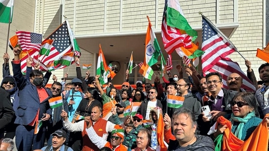 San Francisco: Indian-Americans gather outside the Consulate General of India in support of India, in San Francisco, USA. (PTI Photo (PTI)(HT_PRINT)