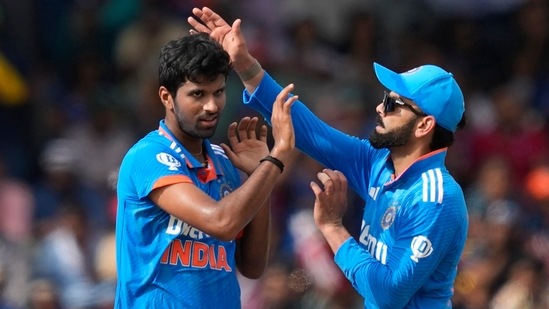 India vs Sri Lanka Live Score 2nd ODI: Sundar shines as IND restrict SL to 240/9 India vs Sri Lanka Live Score 2nd ODI: Sundar shines as IND restrict SL to 240/9
