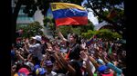 Supporters of Maria Corina Machado, Venezuela's opposition leader, not pictured, during a protest in Caracas, Venezuela, on Saturday, Aug. 3, 2024. Machado emerged from hiding on Saturday to lead a rally in Caracas, defying the government's threat to imprison her. Photographer: Gaby Oraa/Bloomberg (Bloomberg) Supporters of Maria Corina Machado, Venezuela's opposition leader, not pictured, during a protest in Caracas, Venezuela, on Saturday, Aug. 3, 2024. Machado emerged from hiding on Saturday to lead a rally in Caracas, defying the government's threat to imprison her. Photographer: Gaby Oraa/Bloomberg (Bloomberg)