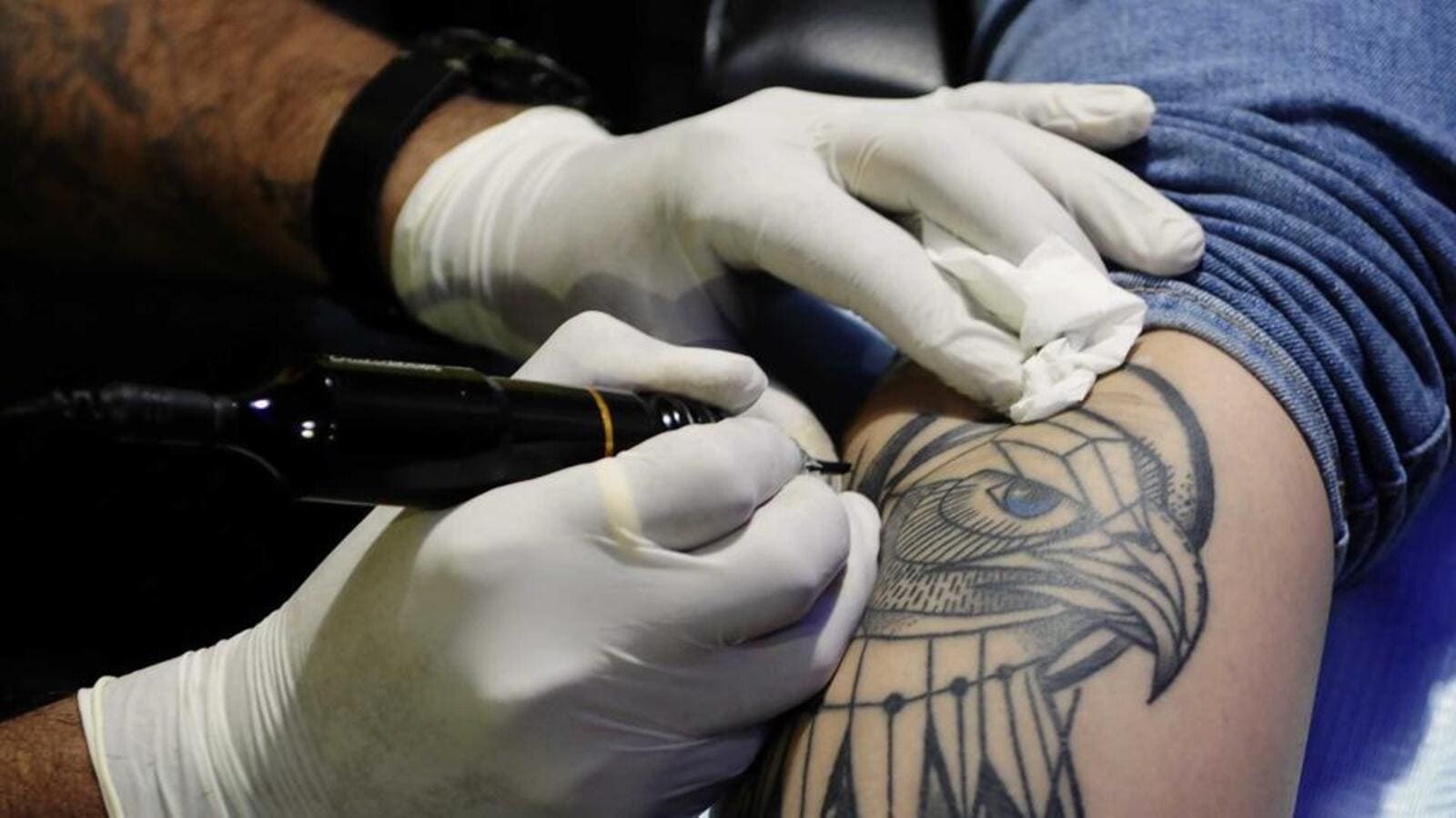 Police aspirants rush to remove tattoos