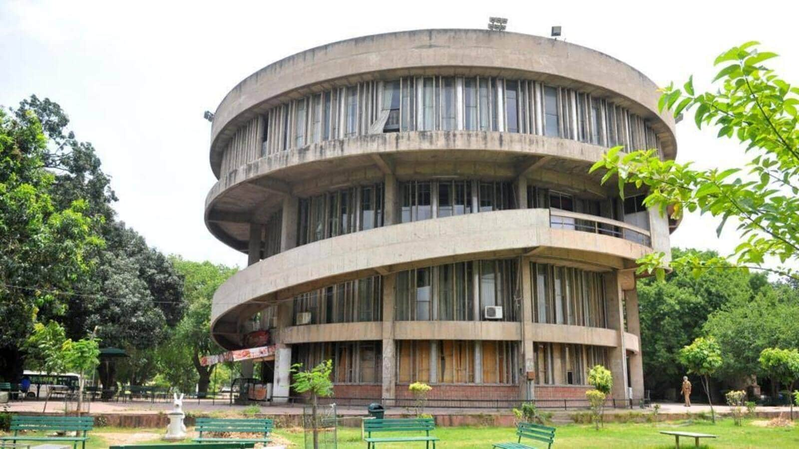 Panjab University to hold all party meet on Wednesday